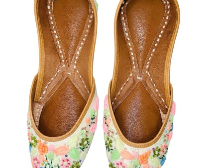 Flower Valley Flats - Juttis Sale