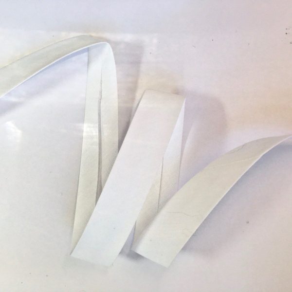 7 8  White Single Fold Bias Tape 50 YD Sale